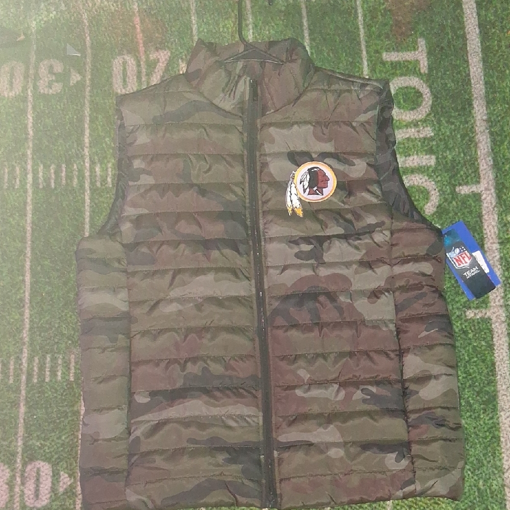 Washington Redskins Men's Camouflage Puffer Vest Jacket Full Zip NWT
